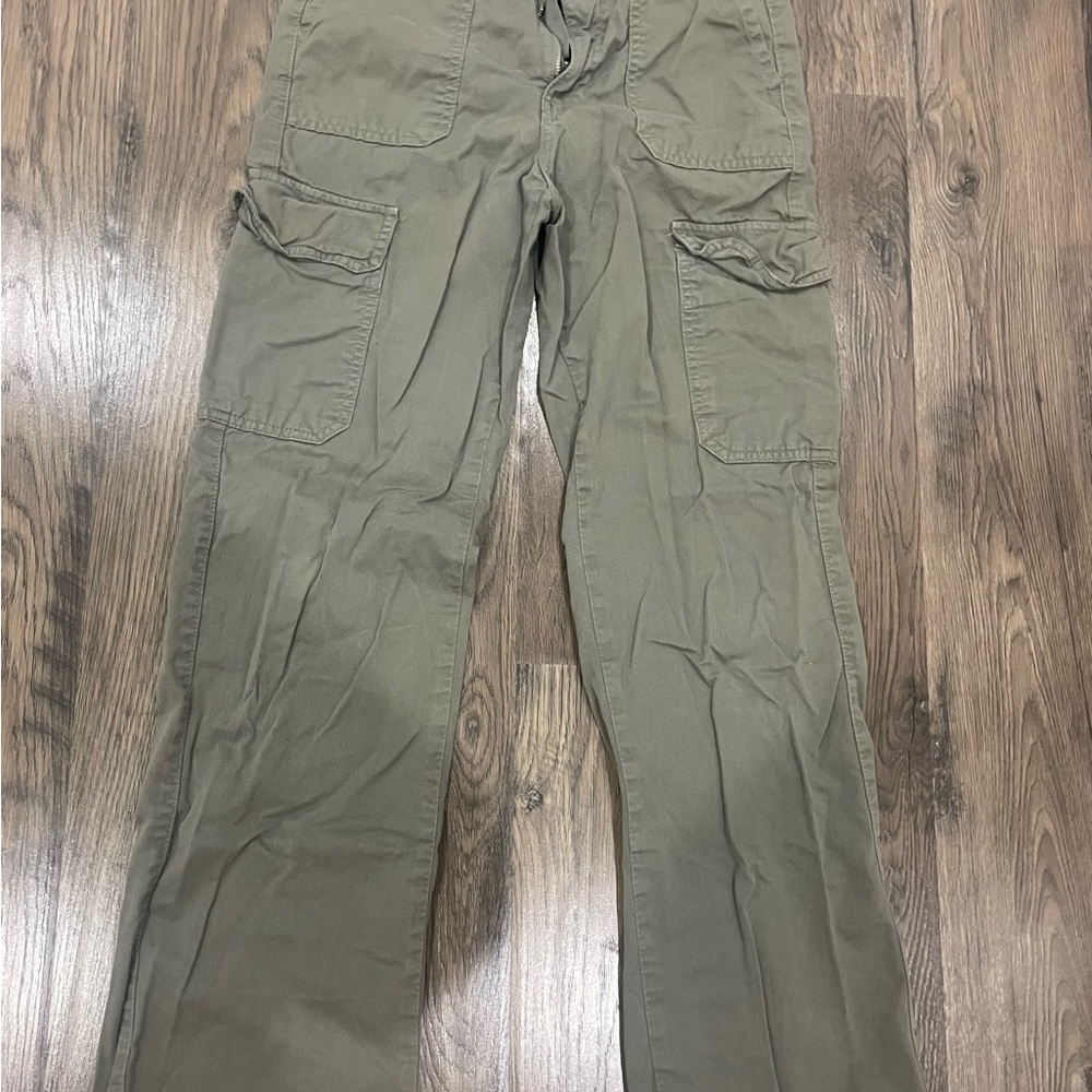 Zara Green Cargo Pants with Utility Design